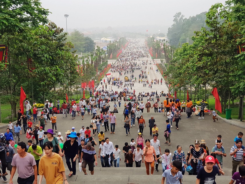 Thời gian phù hợp để đi Đền Hùng là khoảng tháng 2 đến tháng 5