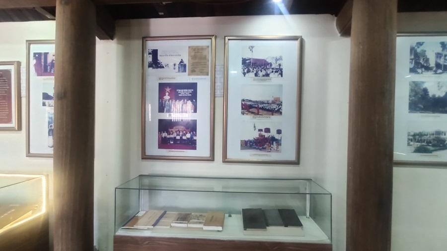 Đền thờ Nguyễn Bỉnh Khiêm hiện đang lưu giữ nhiều cổ vật quý