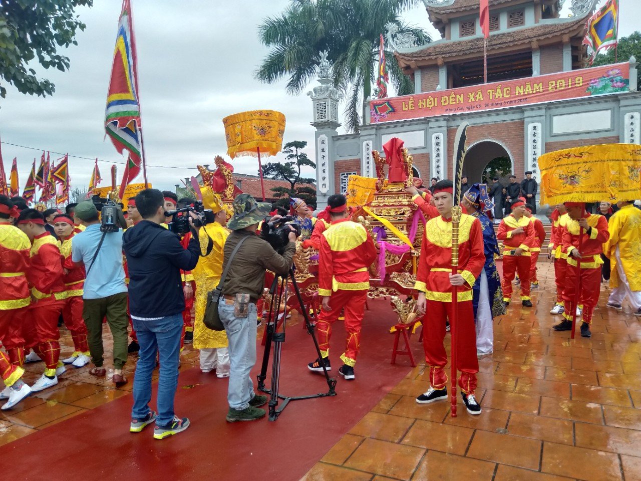 Lễ hội đền Xã Tắc Móng Cái được tổ chức với nhiều nghi lễ trang trọng