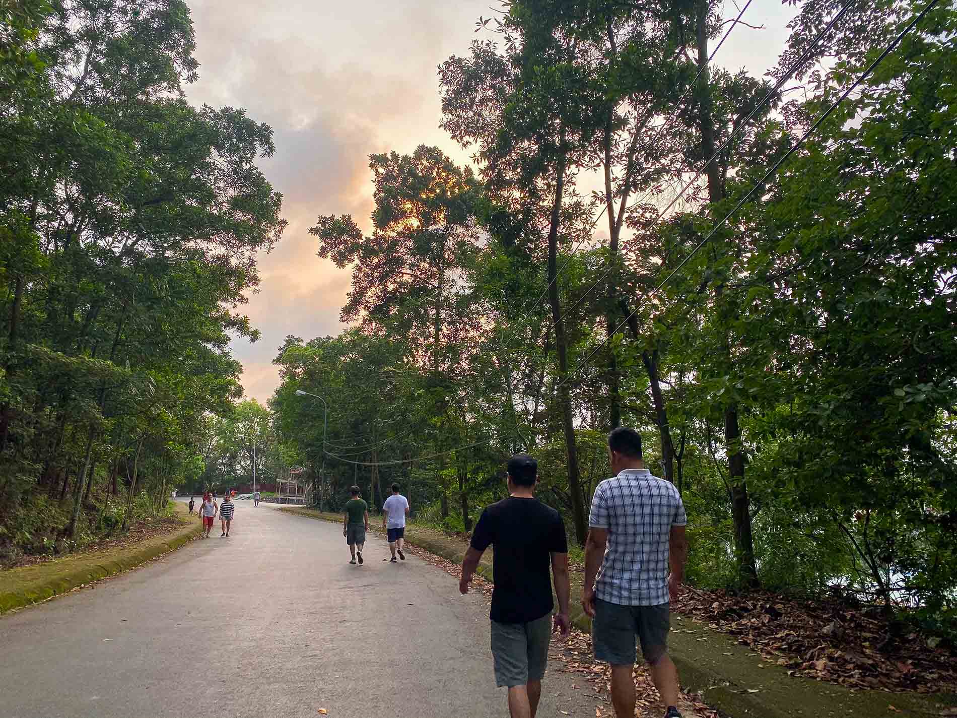 Đồi Thiên Văn Đi bộ lên đồi Thiên Văn