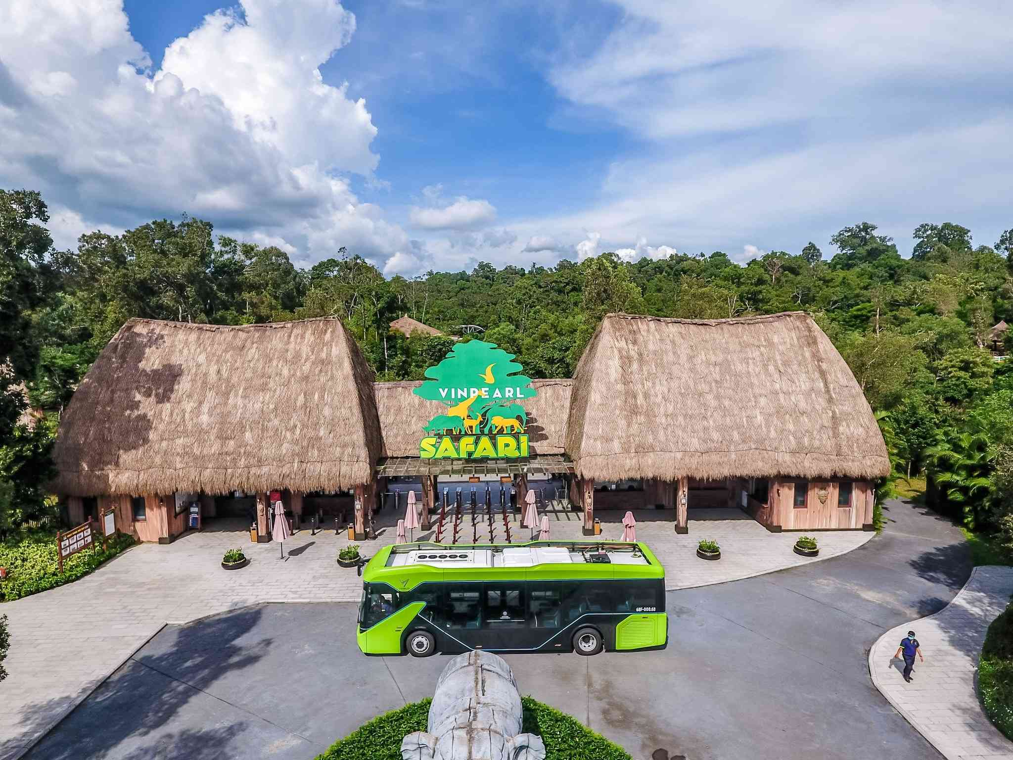VinBus to Vinpearl Safari Phu Quoc