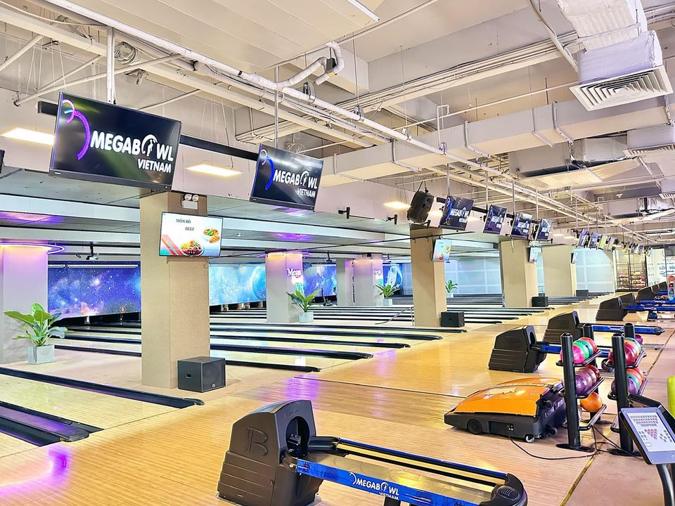 Địa điểm chơi bowling Sài Gòn Megabowl Bowling Center