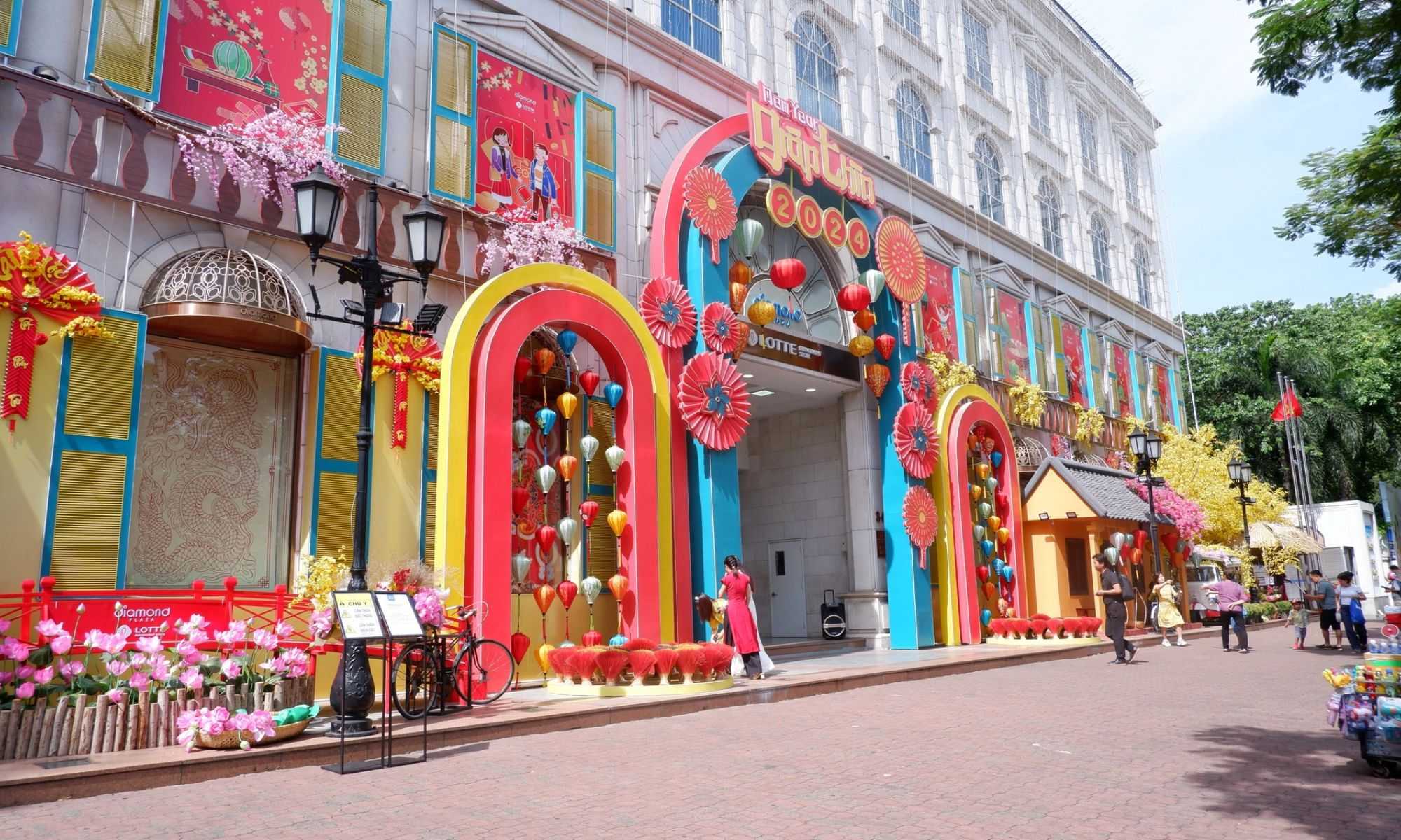 Tết Dương lịch đi chơi ở đâu TPHCM Diamond Plaza Sài Gòn