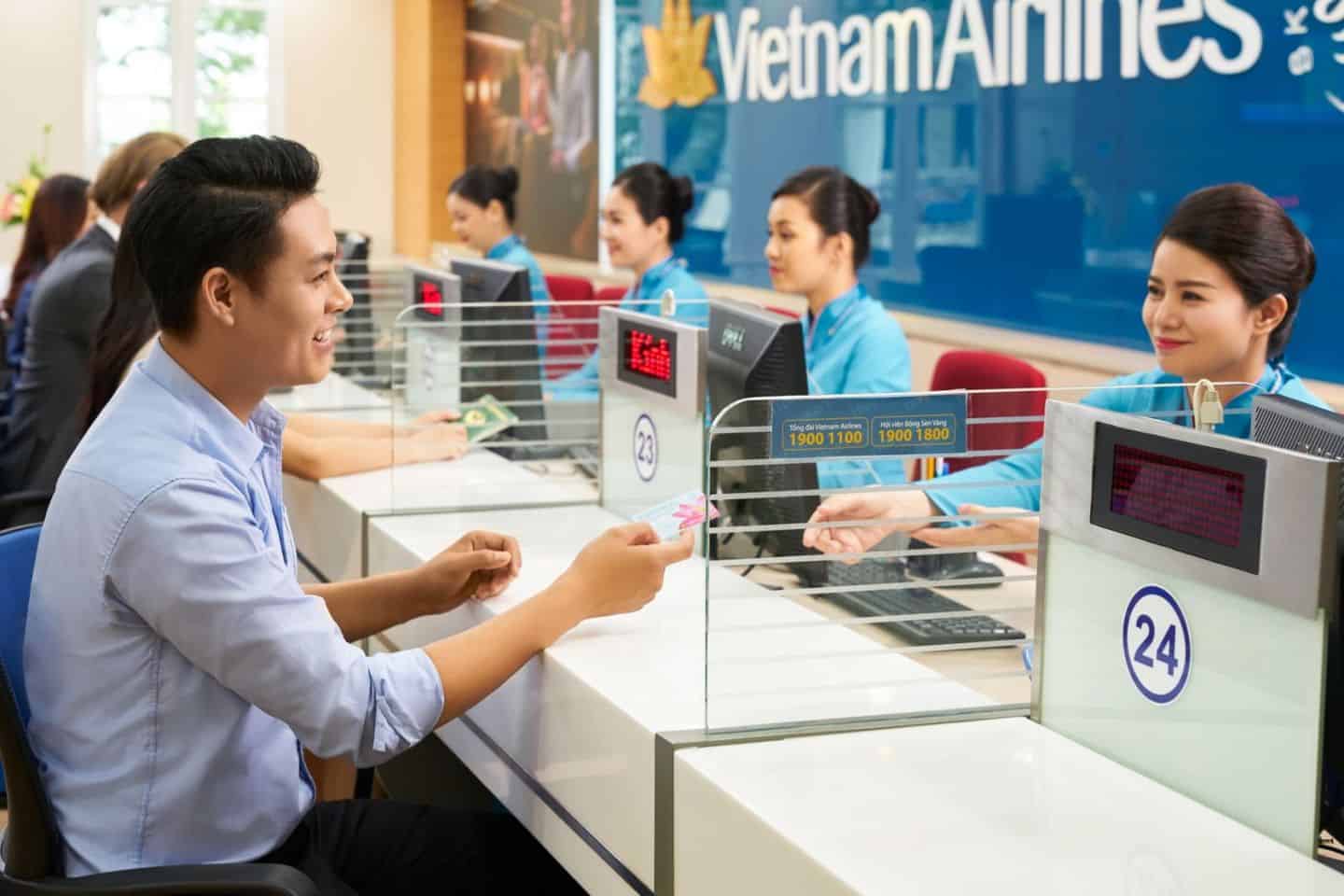 đổi vé máy bay Vietnam Airlines Quy trình đổi vé máy bay Vietnam Airlines tiện lợi và linh hoạt khi hành khách muốn thay đổi thông tin chuyến bay của mình
