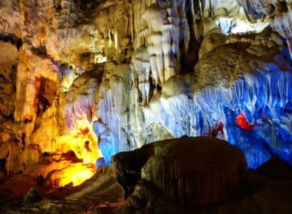 Động Mê Cung – điểm tham quan đặc sắc giữa lòng vịnh Hạ Long