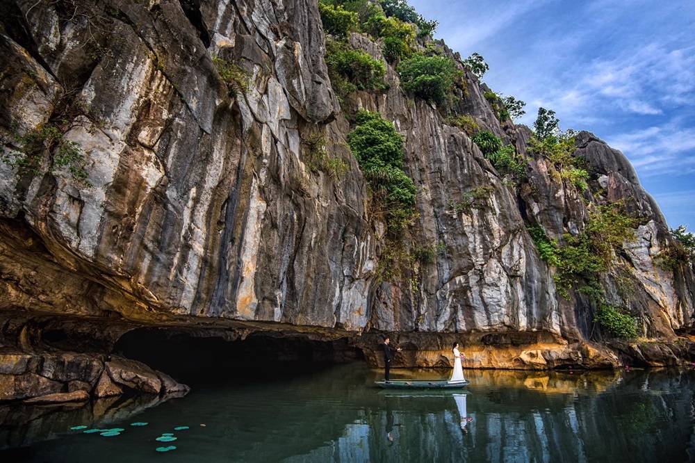 Danh thắng Kim Sơn Động nước Kim Sơn