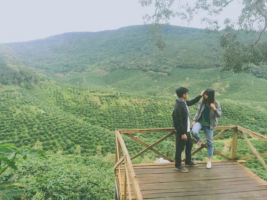 Thiên nhiên nên thơ của Di Linh rất thích hợp cho những chuyến du lịch lãng mạn