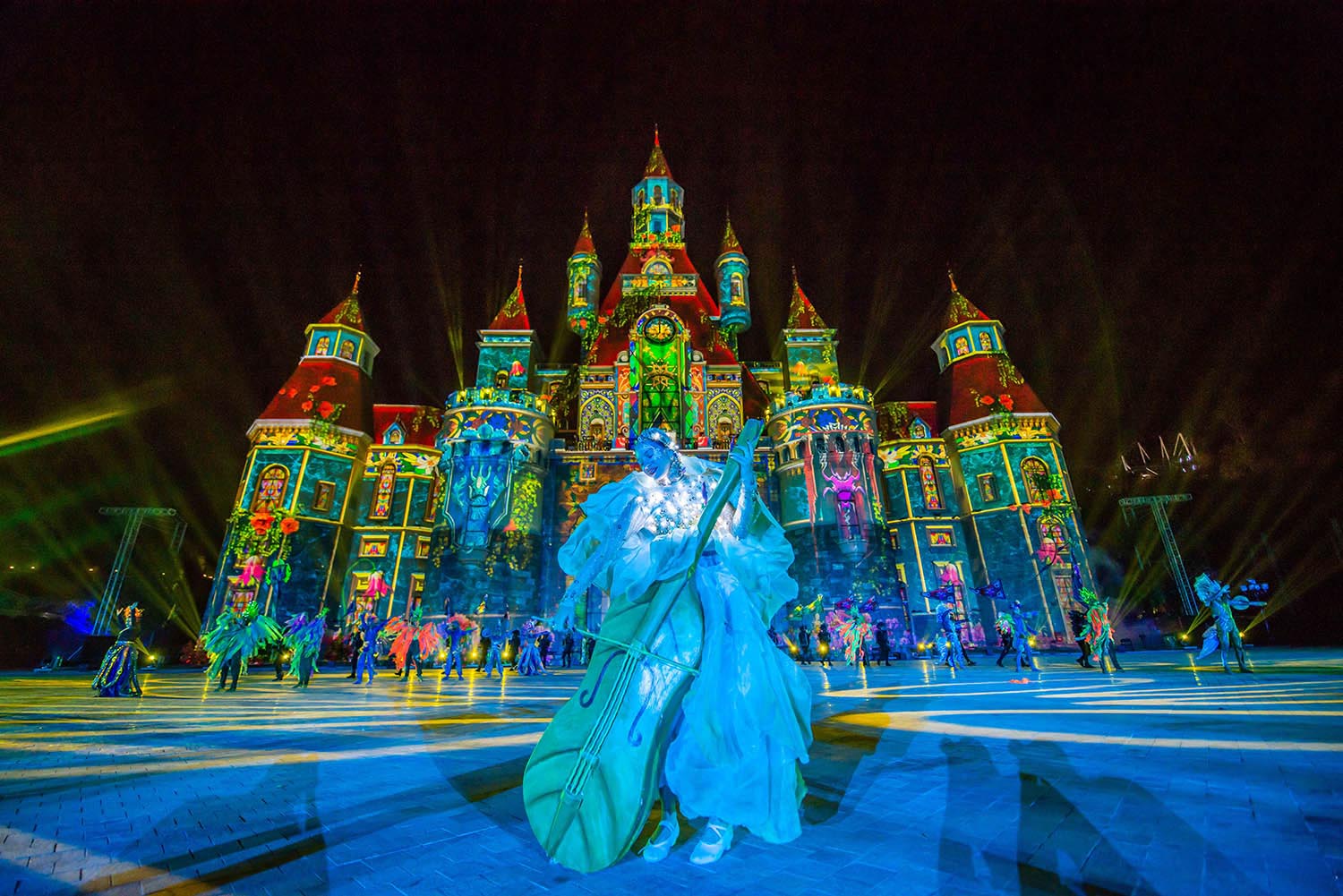 Du lịch Hạ Long 3 ngày 2 đêm Mãn nhãn với các tiết mục biểu diễn đỉnh cao