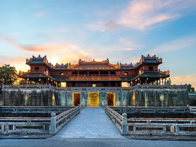 Du lịch Huế tháng 11 Tháng 11, Huế khoác lên mình vẻ đẹp nhẹ nhàng, lãng mạn