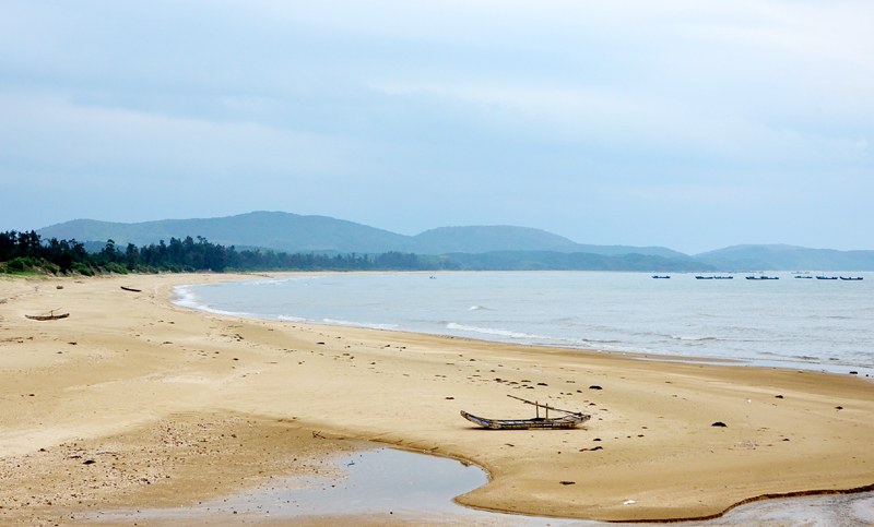 Bãi biển đầu Đông - điểm đến ấn tượng trên bản đồ du lịch Móng Cái