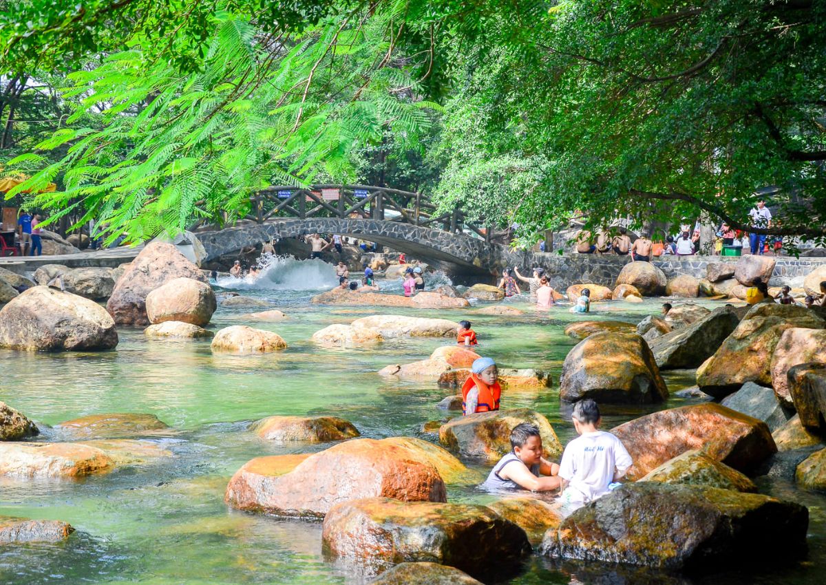 Du lịch sinh thái Thủy Châu Bình Dương