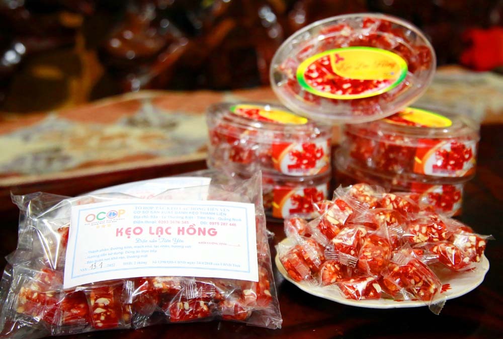 Du lịch Tiên Yên Kẹo lạc hồng mềm, dẻo ai cũng mê