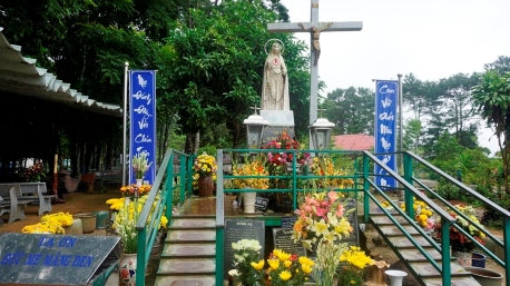 Đức Mẹ Măng Đen – địa điểm hành hương nổi tiếng linh thiêng
