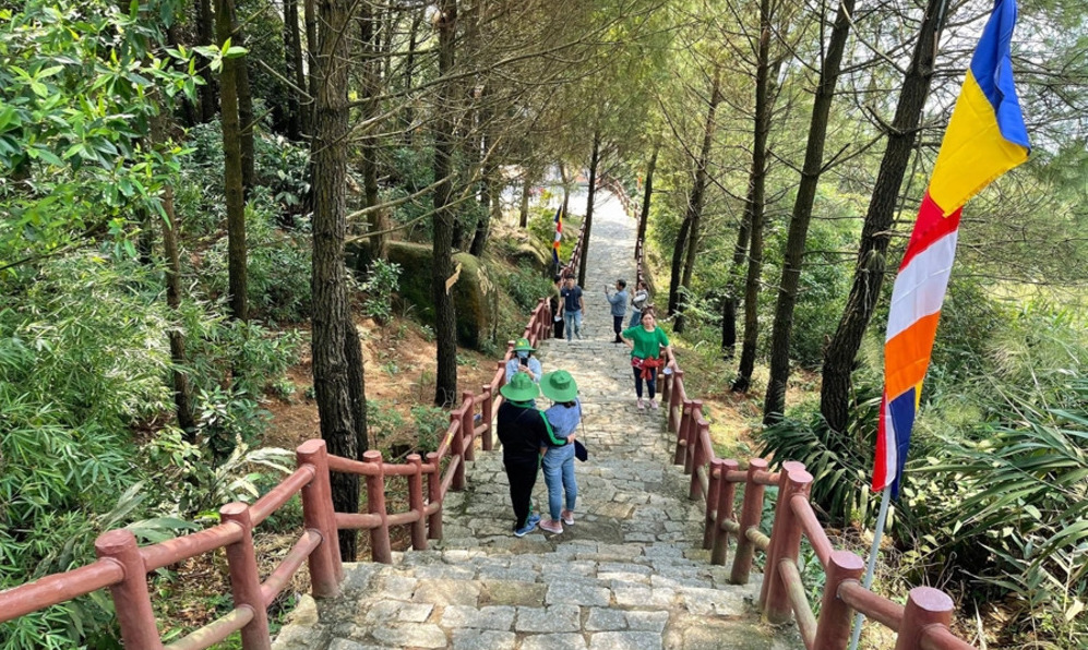 đường đi chùa Hương Tích Hà Tĩnh