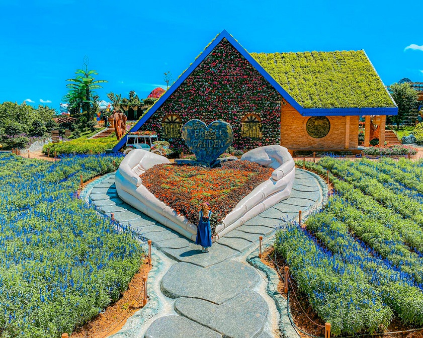 Du lịch giỗ tổ Hùng Vương tới Đà Lạt tràn ngập sắc hoa