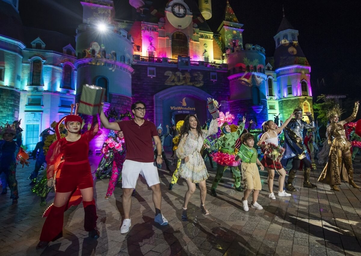 Khám phá thế giới đầy màu sắc và hấp dẫn tại VinWonders 