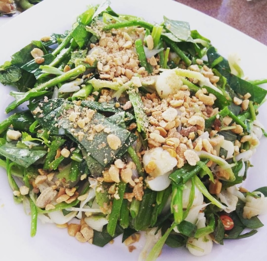 Hang Câu Lý Sơn Gỏi tỏi - món đặc sản nên thưởng thức khi tới Hang Câu Lý Sơn