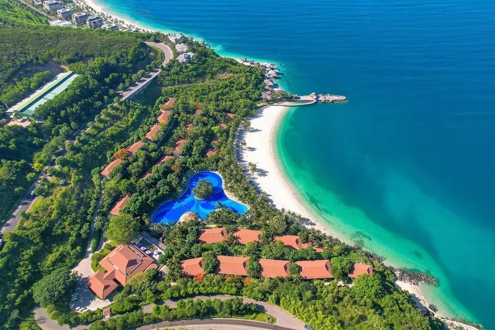 Hanoi Airport to Sapa Vinpearl is the ideal choice for a luxury retreat in Vietnam