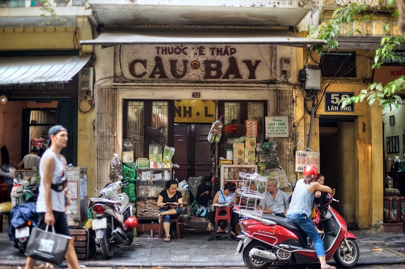Lan Ong Street is lined with dozens of traditional medicine shops, selling a wide range of herbal remedies