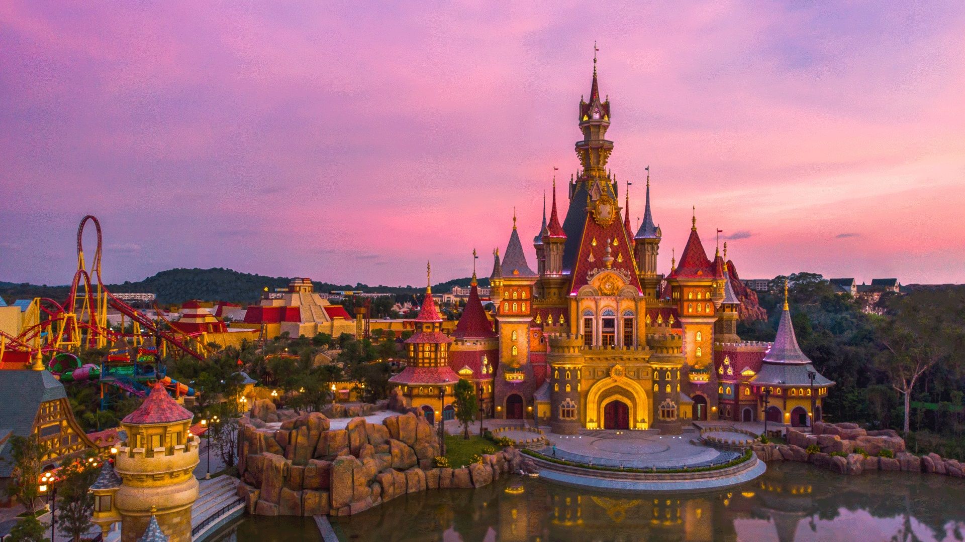 hey-summer-san-deal-vinwonders