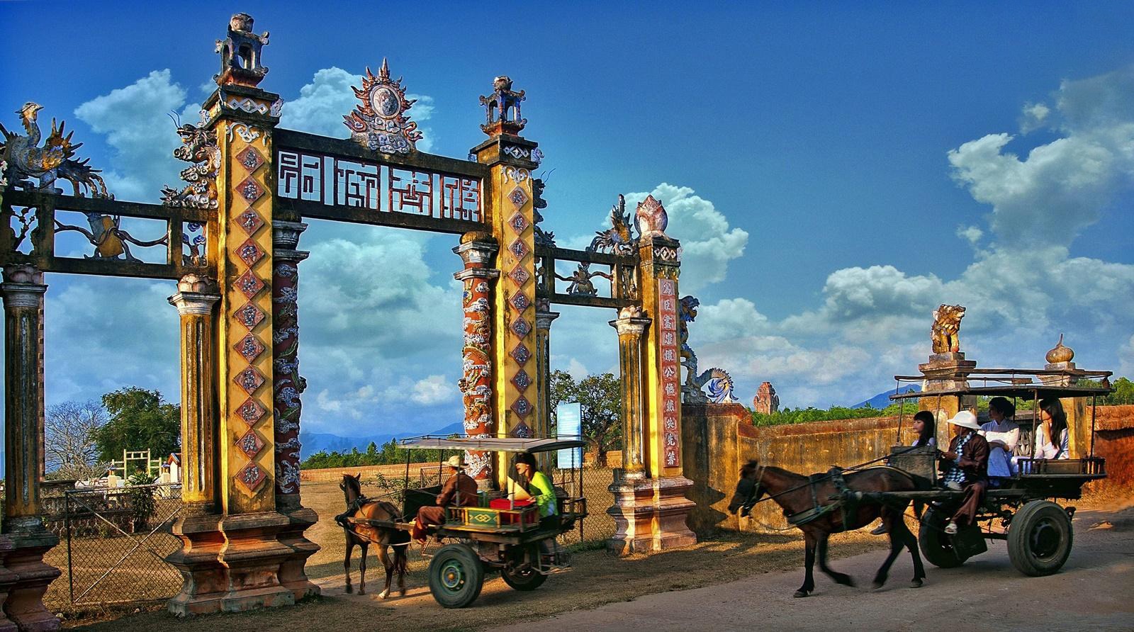 Thành Đồ Bàn Lịch sử thành Đồ Bàn trải dài nhiều thế kỷ