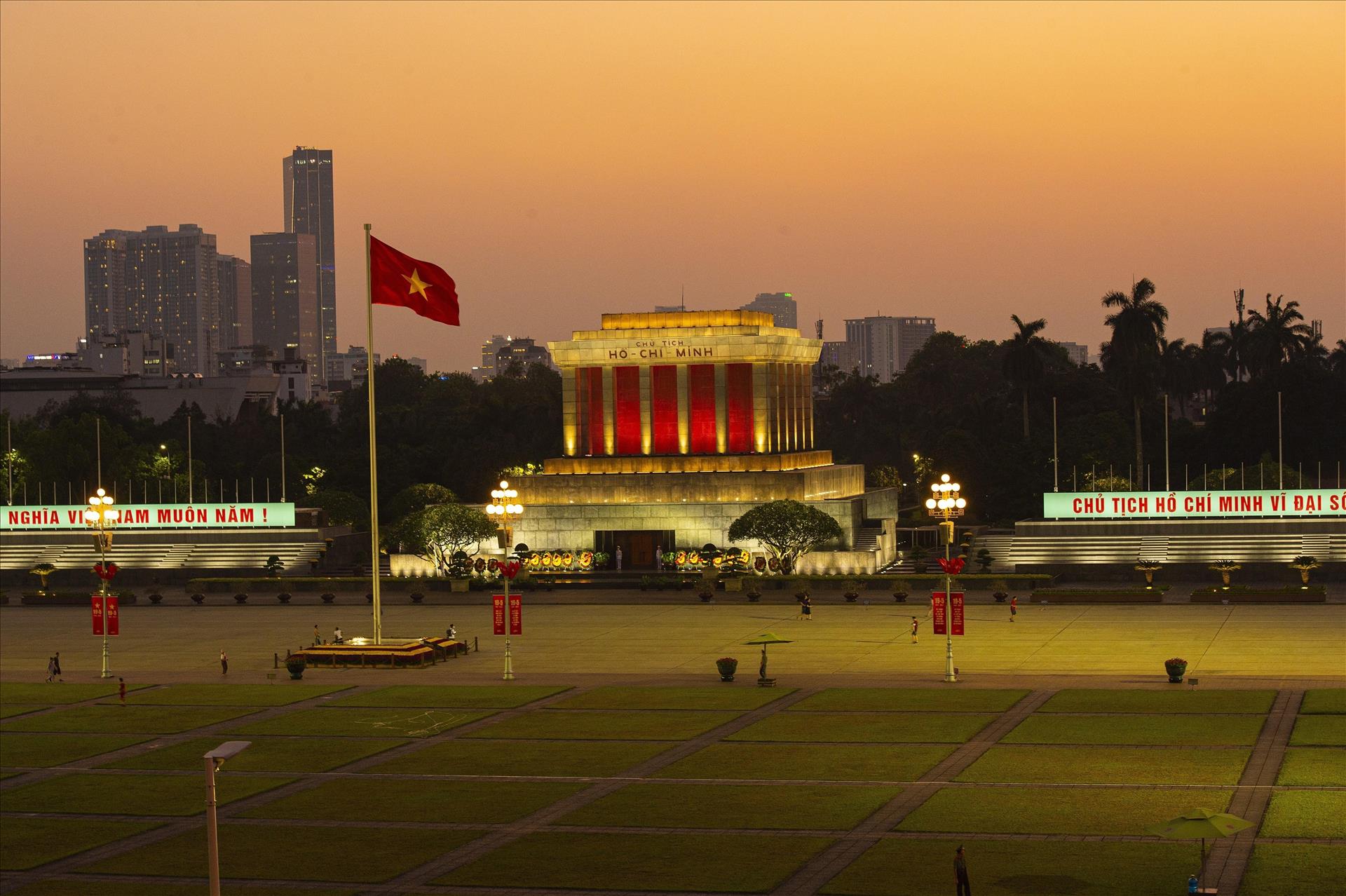 Image hình ảnh hình ảnh Hồ Chí Minh - President Ho Chi Minh's embalmed body: Preserving the legacy