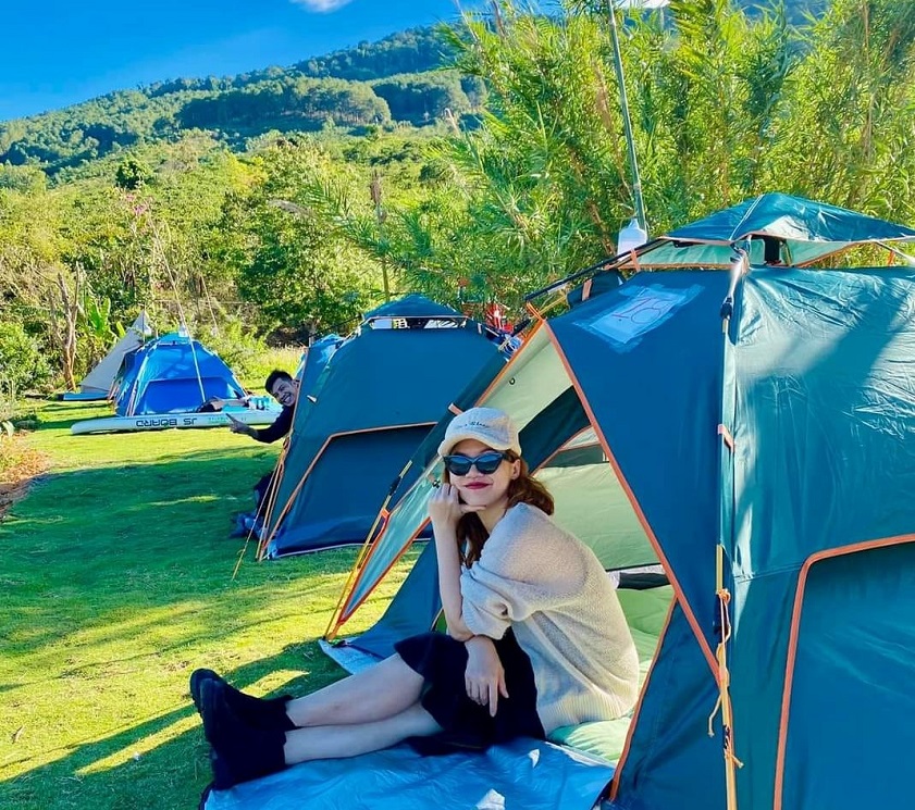 Nhiều vị trí cắm trại lý tưởng xung quanh hồ Kala