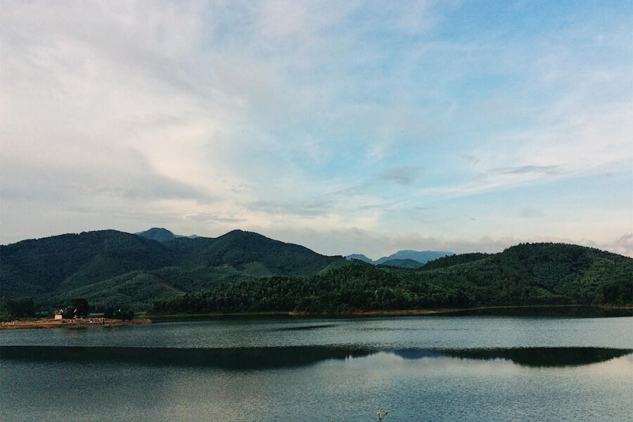 Hồ Khe Chè Hồ Khe Chè miễn phí vé vào tham quan