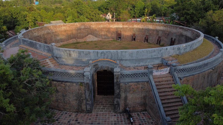 Hổ Quyền Di tích lịch sử Hổ Quyền sở hữu lối kiến trúc độc đáo