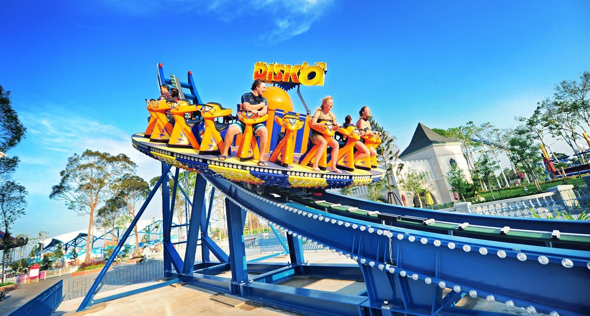 Homestay là gì Thỏa sức vui chơi và giải trí tại VinWonders cùng cơ hội để khám phá trải nghiệm văn hóa và nghệ thuật