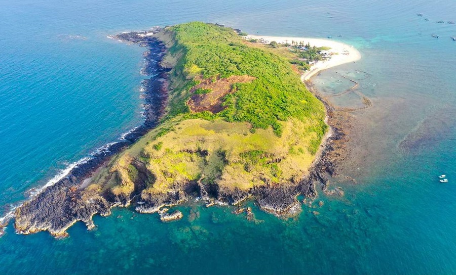 Hòn Chùa Phú Yên Say đắm trước vẻ đẹp “mê hồn"của đảo Hòn Chùa