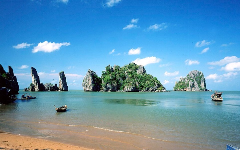 Hòn Phụ Tử Bức tranh thiên nhiên tuyệt đẹp của hòn Phụ Tử