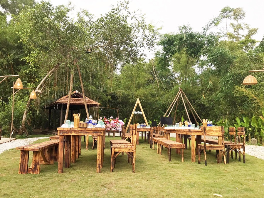 Immerse yourself in the peaceful scenery at Lang An Viet Restaurant