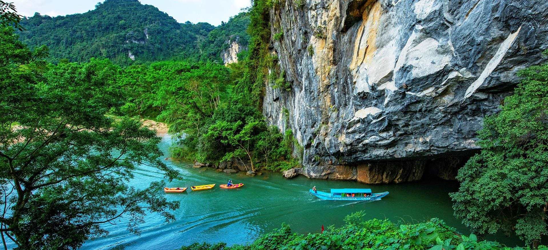 Hue to Phong Nha
