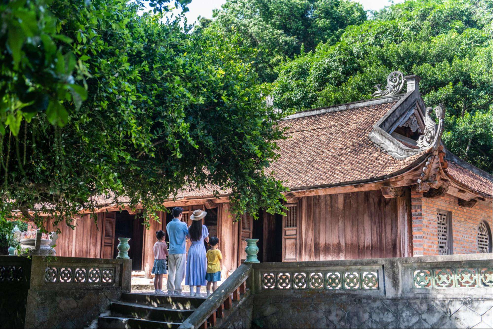 Chè lam Phủ Quảng Chùa Song Ngư