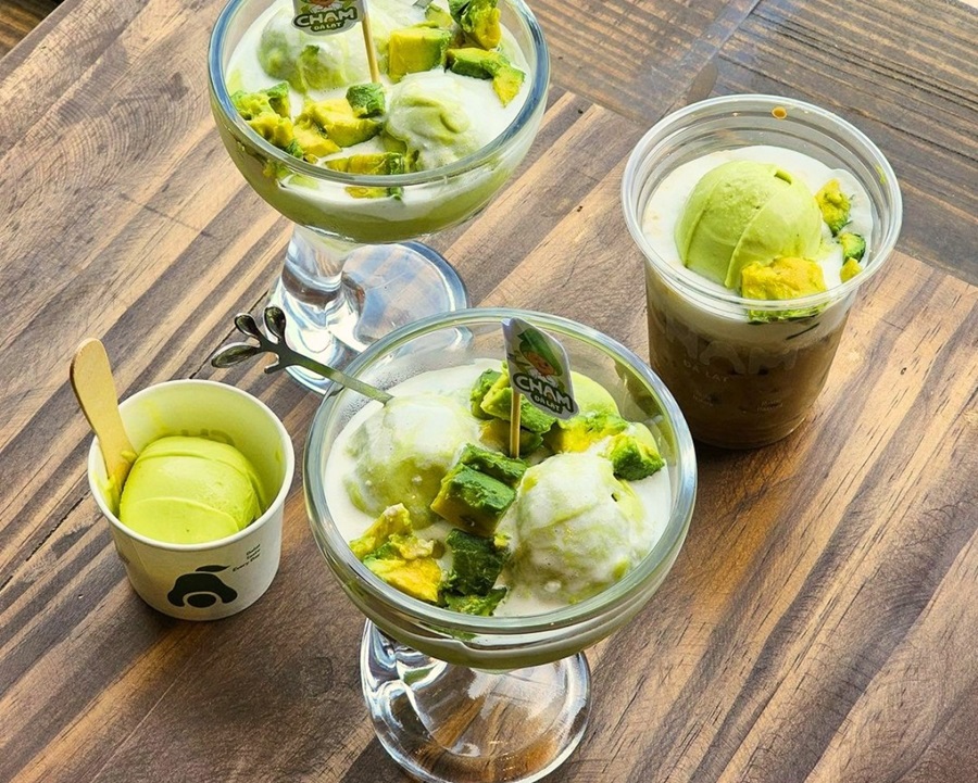 Kem bơ ngon quán Chạm