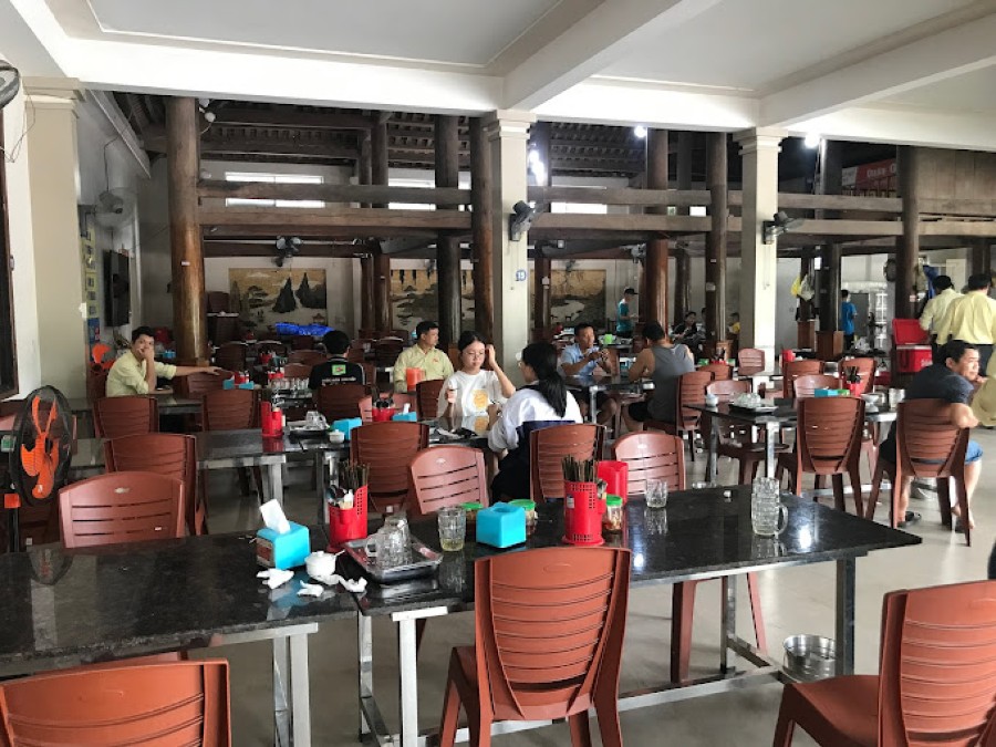 Không gian quán Quốc Vượng