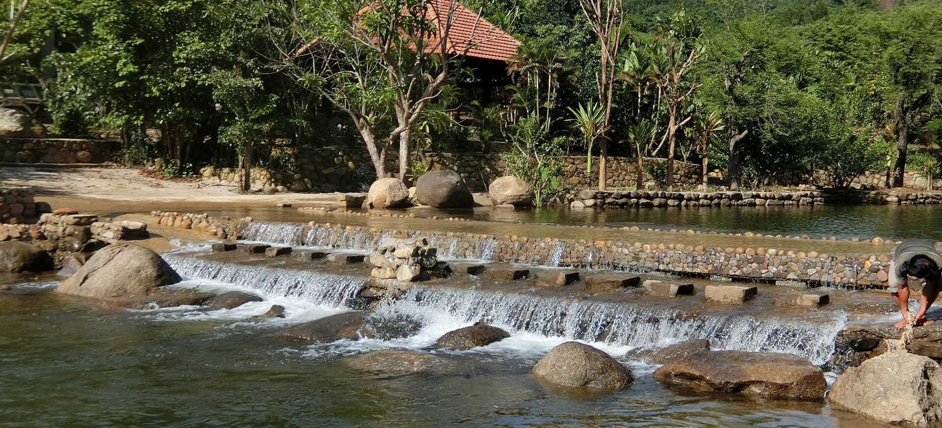 Khu du lịch sinh thái Lái Thiêu