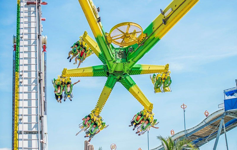 Trải nghiệm các trò chơi cảm giác mạnh tại VinWonders Nam Hội An