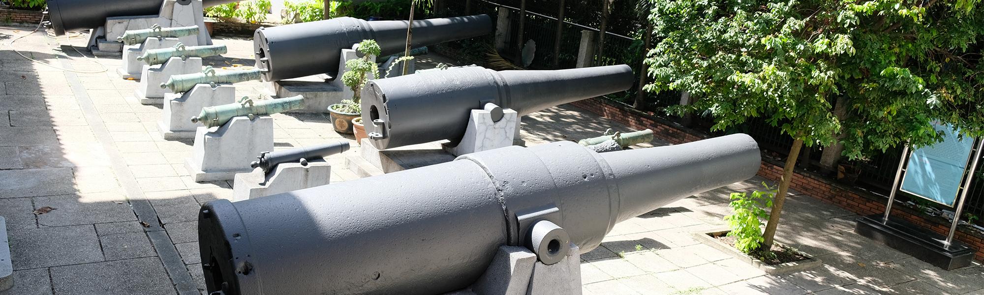 Khu vực ngoài trời Bảo tàng Lịch sử Thành phố Hồ Chí Minh