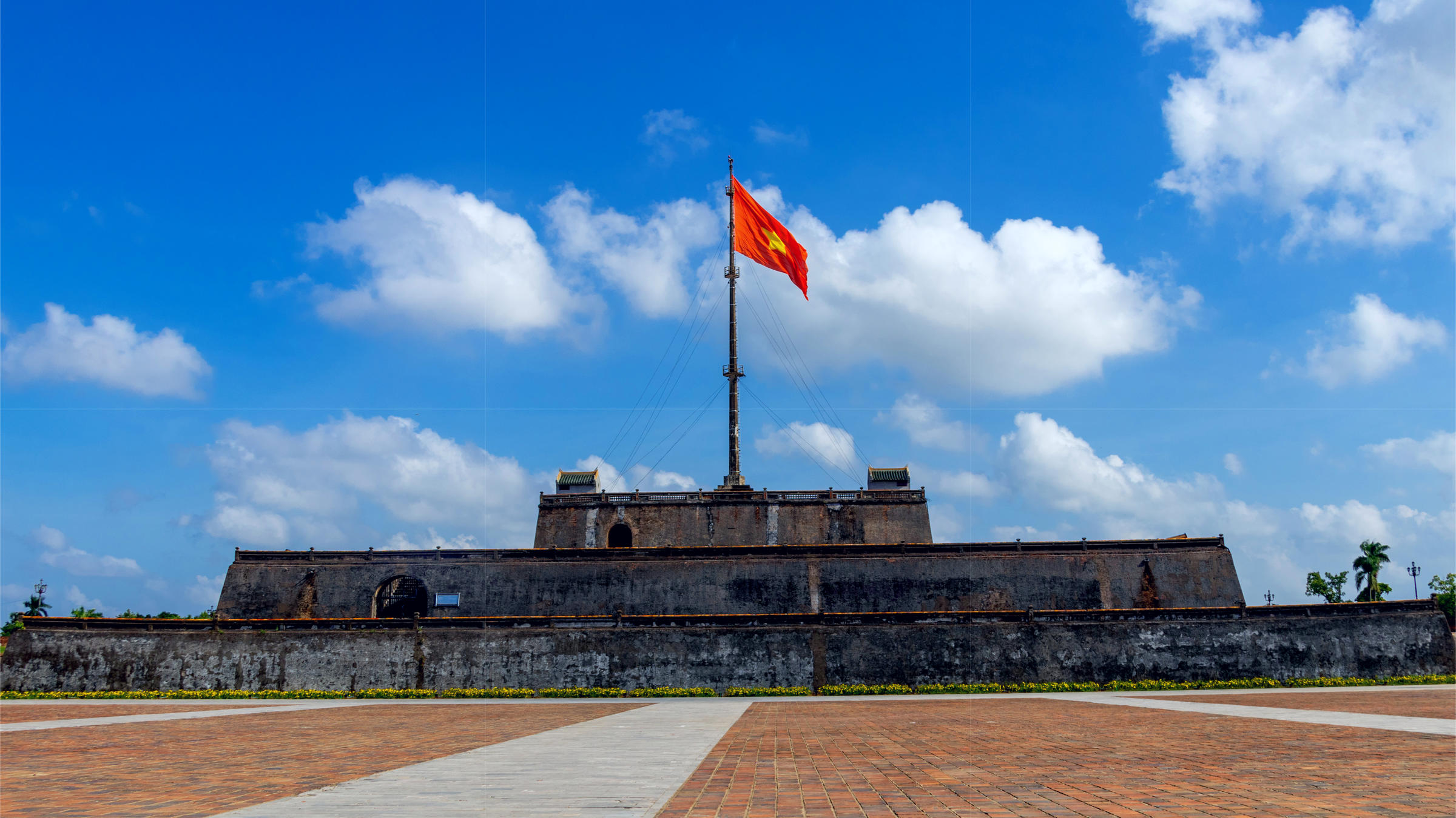 Kỳ Đài Huế Đường di chuyển đến Kỳ Đài Huế khá dễ dàng