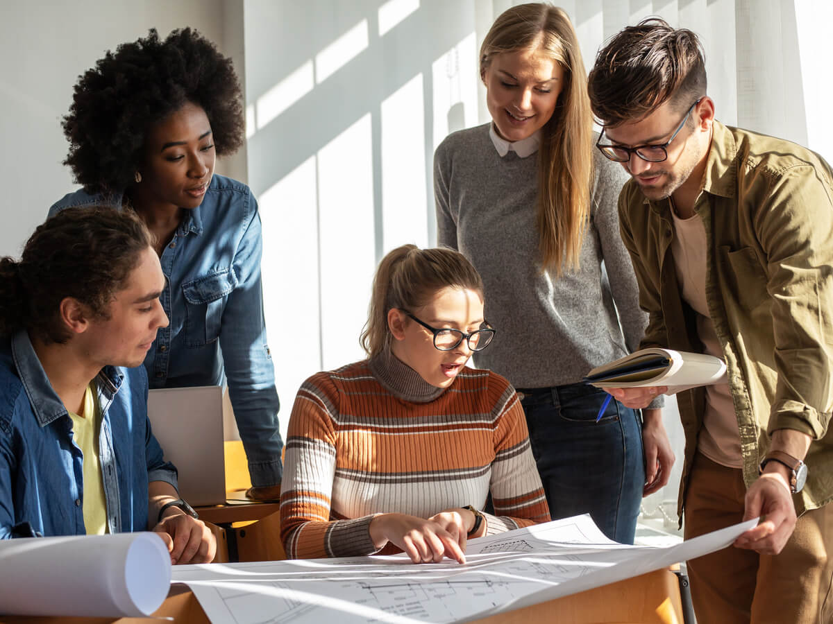 Bạn có thể làm nổi bật kỹ năng làm việc nhóm của mình trong hồ sơ xin việc