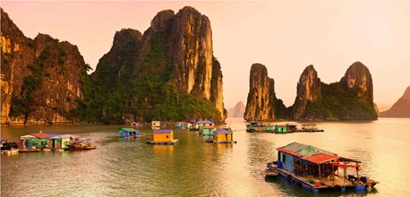 Làng chài Cửa Vạn: ngôi làng nhỏ e ấp giữa khung cảnh hùng vĩ của Vịnh Hạ Long