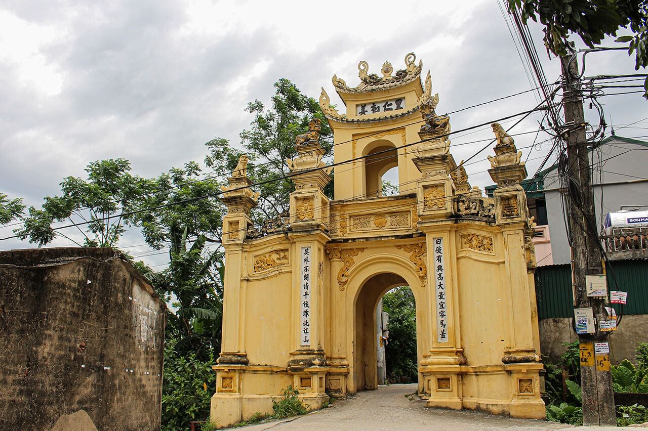 Check-in cổng làng Cựu cổ