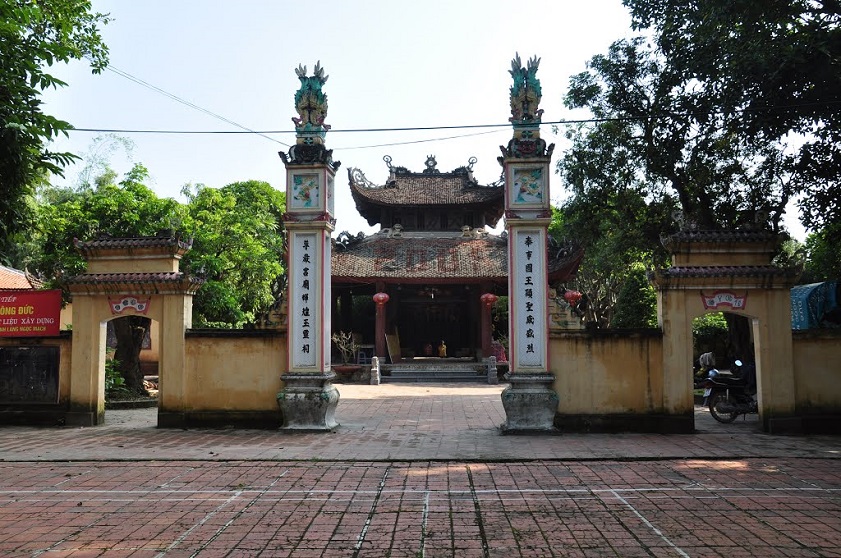 Đình Ngọc Hà xuất hiện nhiều trong những bài thơ làng hoa Ngọc Hà