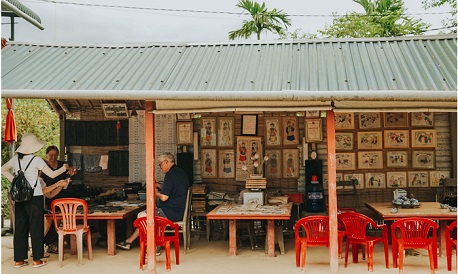 Ghé thăm làng Sình Huế – Làng nghề tranh mộc bản cổ truyền nổi tiếng