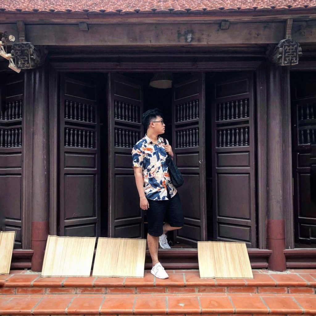 Di chuyển đến làng tranh khá dễ dàng và thuận tiện