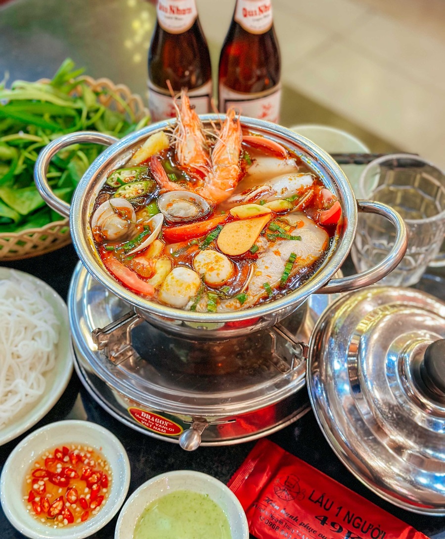 Dù chỉ có giá 49.000 VNĐ nhưng nồi lẩu bò Quy Nhơn ở quán lẩu 1 người 49k vô cùng chất lượng