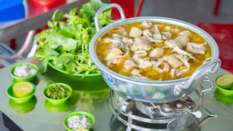 Lẩu gà lá é Phú Yên: Khám phá TOP 10 địa chỉ đáng thử nhất