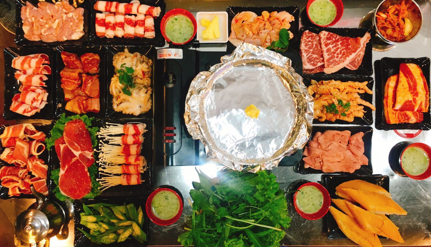 Nướng, lẩu hấp dẫn, đa dạng topping 